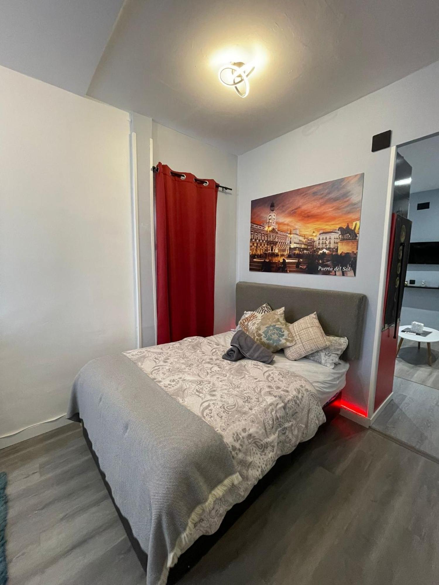 Plaza De La Cebada Apartment Мадрид Екстериор снимка